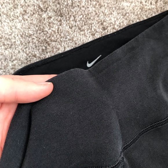 Nike yoga pants - Picture 4 of 5